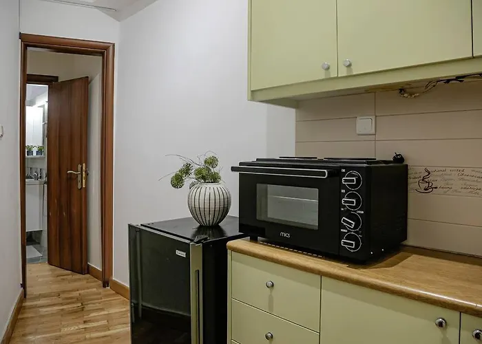 Modern Studio Aprtmnt In Exarhia