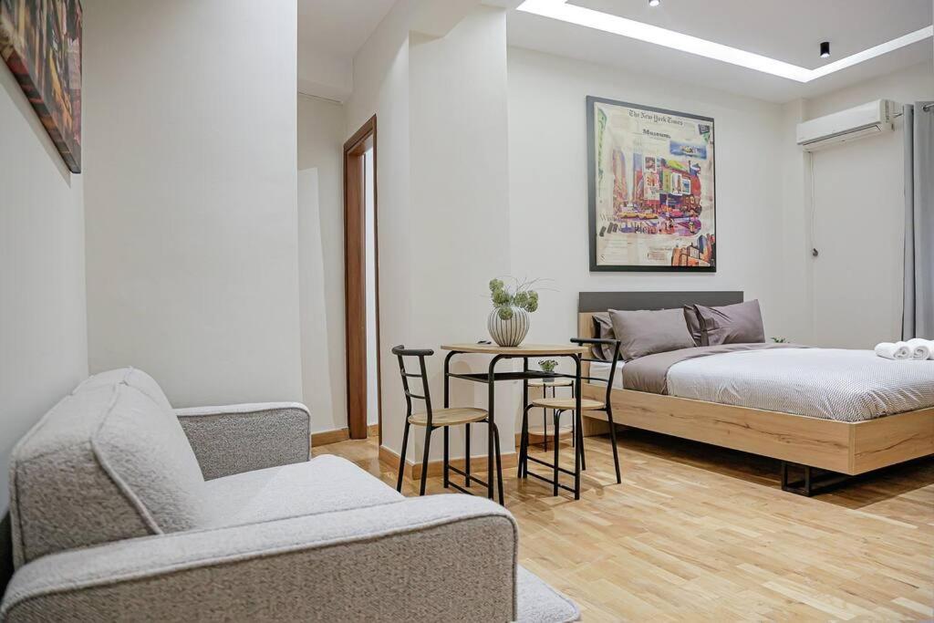 Apartment Modern Aprtmnt In Exarhia Athens